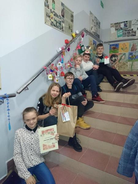 "Najpiękniejszy Łańcuch Bożonarodzeniowy"