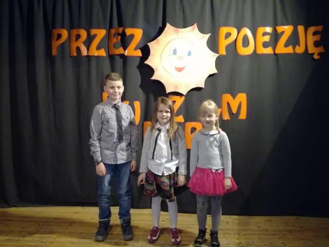 XVI Miejski Konkurs Recytatorski „Przez poezję z humorem” w SP-8 - zmagania recytatorów z SP-6