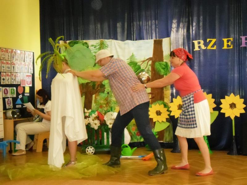 Przedstawienie "Rzepka"