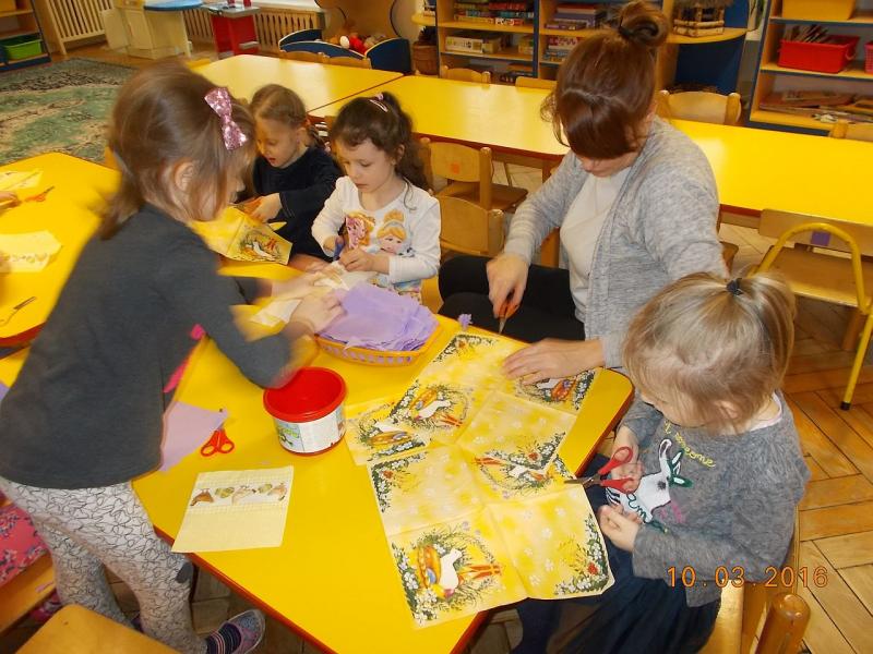 Wiosenne warsztaty plastyczne; gr. IV; 10-03-2016