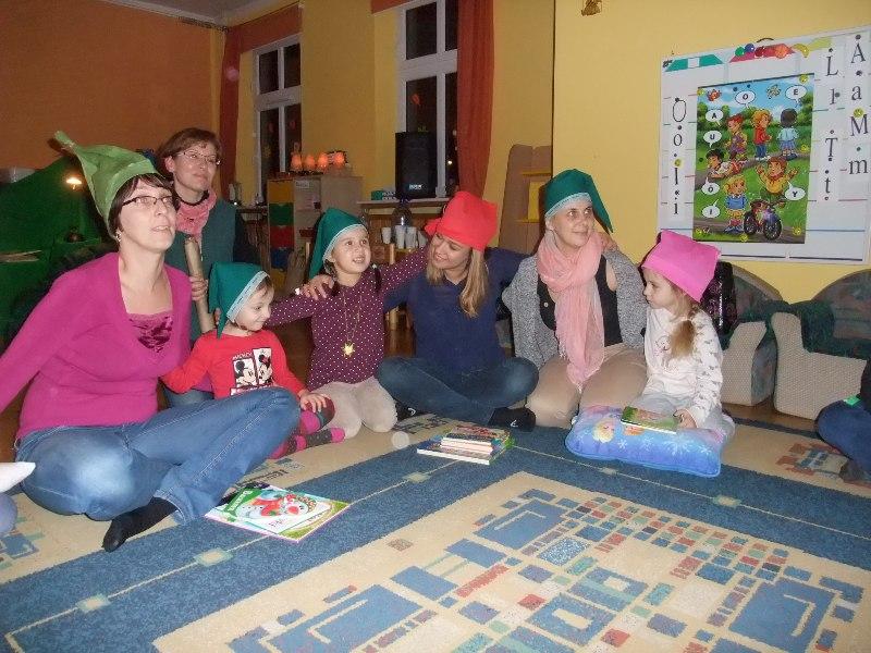 Wieczorne czytanie bajek