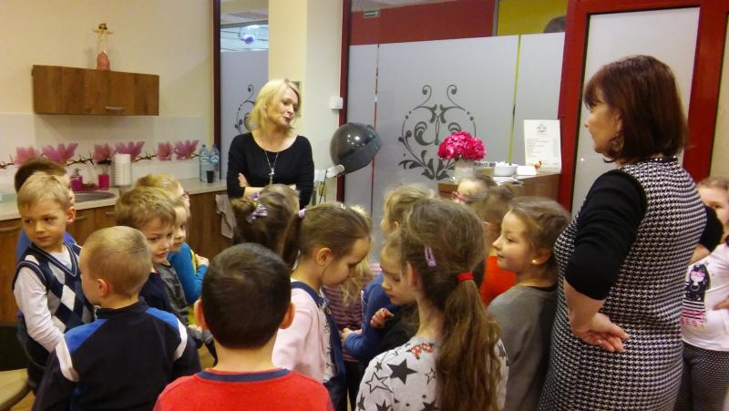 Wizyta w salonie fryzjerskim