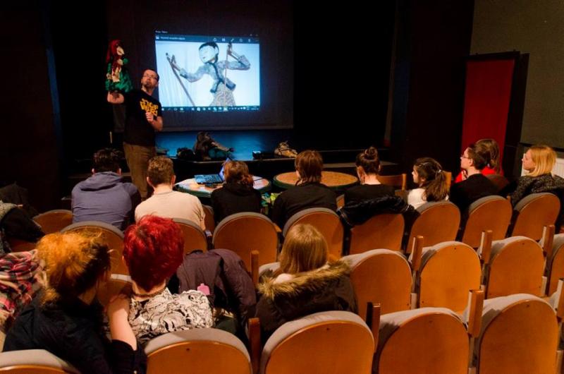 Warsztaty w teatrze "Tęcza"