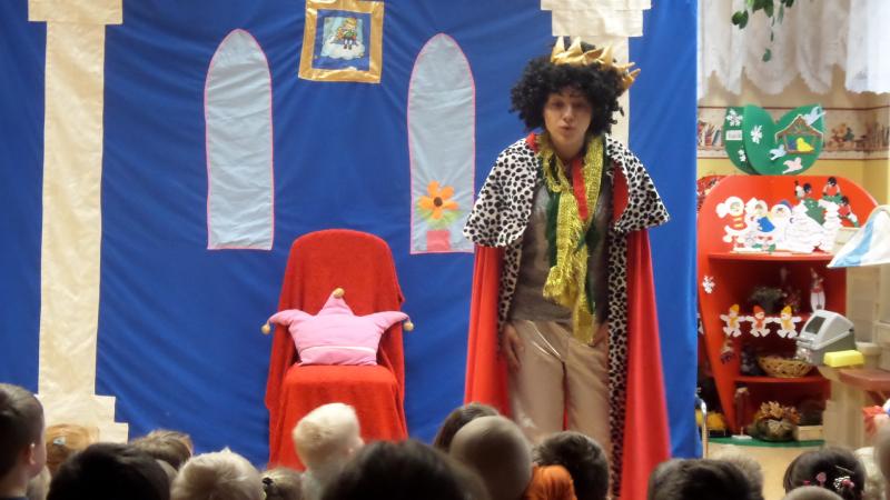 Przedstawienie teatralne "Smoczy Festyn"