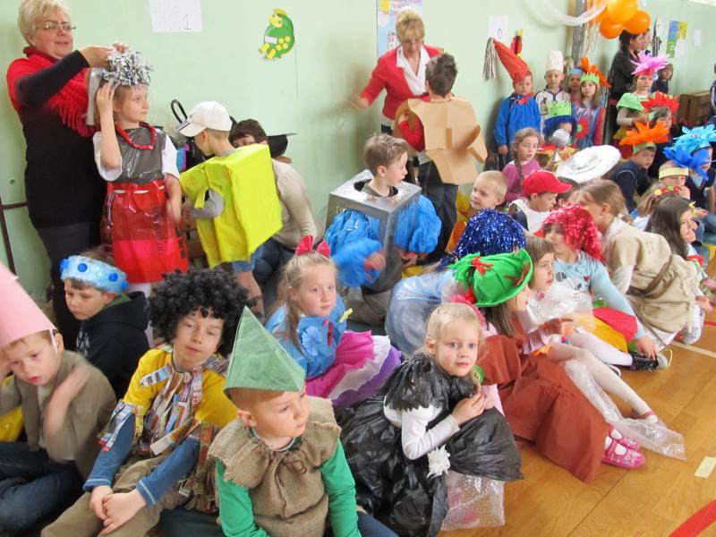 EKO - ZABAWA CZY MODA EKOLOGICZNA? grupa V 20.04.2012r.