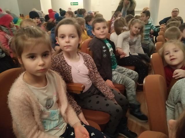 Przedszkolaki w Teatrze Tęcza