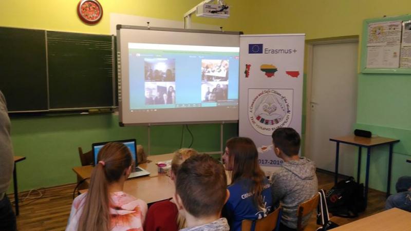 Erasmus+ Videokonferencja z dziećmi z krajów partnerskich Projektu