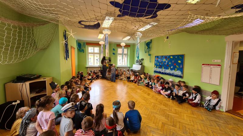 1 czerwca Dzień Dziecka - "W morskiej głębinie" - BAL