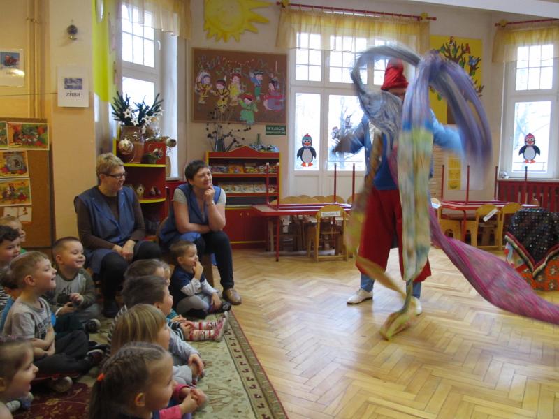 Przedstawienie w wykonaniu czarodziej&oacute;w pt. "Zaczarowany smerf i jego przyjaciele" 19.02.2014