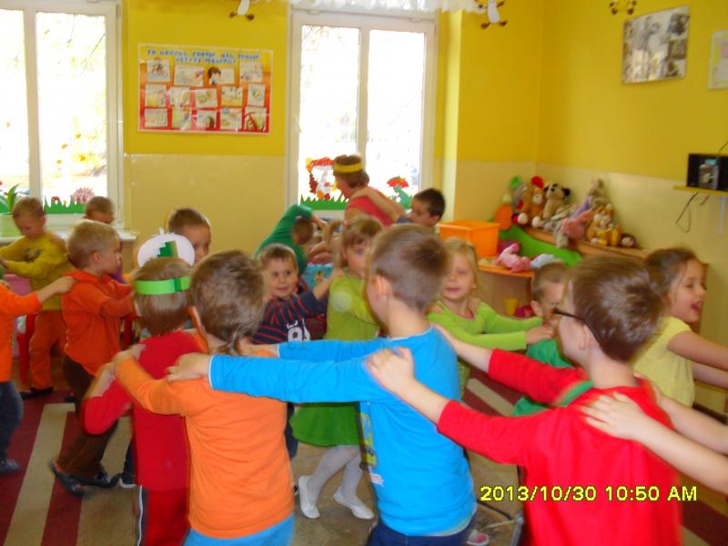 Bal owoców i warzyw.