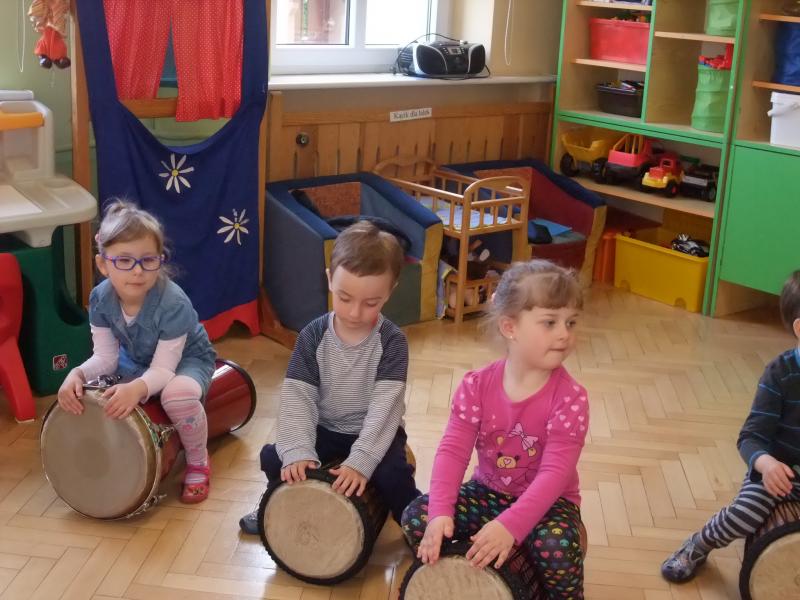 WARSZTATY GRY NA BĘBNACH AFRYKAŃSKICH