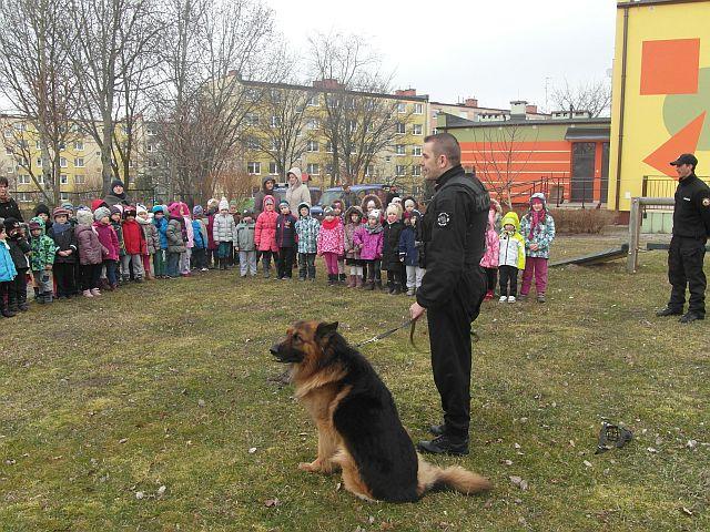 Spotkanie z psem policyjnym