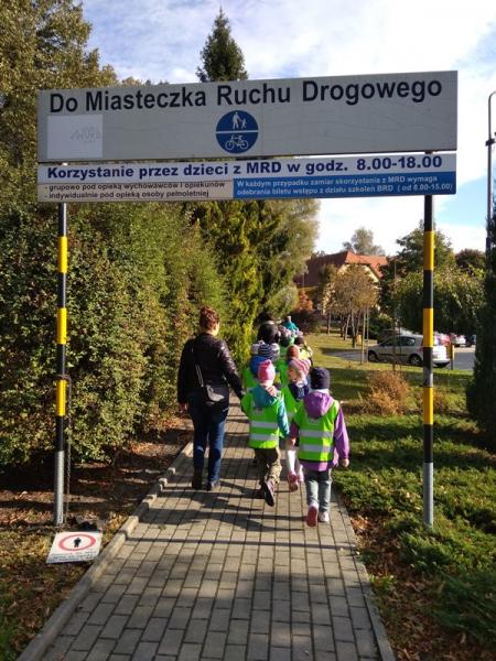 Grupa IV AKCJA PRZEDSZKOLAK BEZPIECZNY NA DRODZE