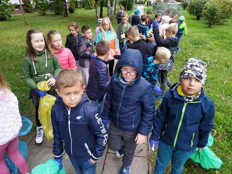 Akcja "Sprzątanie świata"