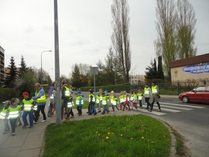 „Pomóż mi bezpiecznie przejść przez ulicę”