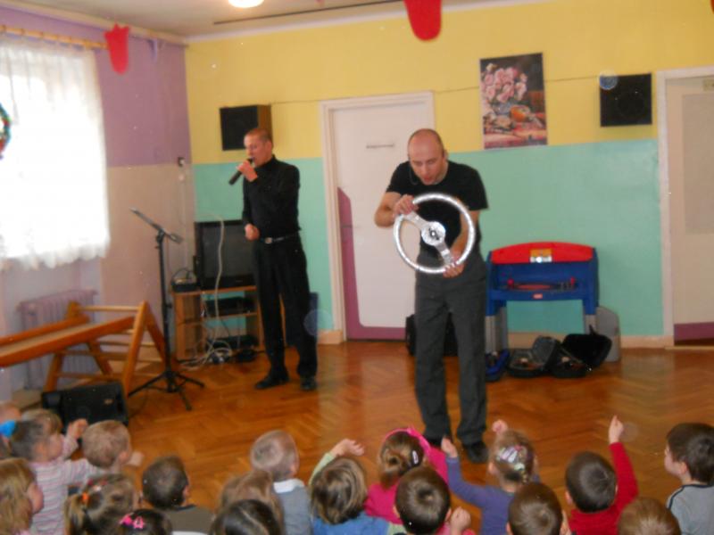 Koncert muzyków ze Szkoły Muzycznej YAMAHA w Słupsku: Układ słoneczny: 08.03.2012