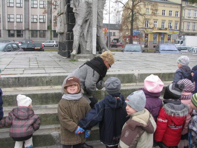Czcimy pamięć zmarłych: grupa II:05.11.2012