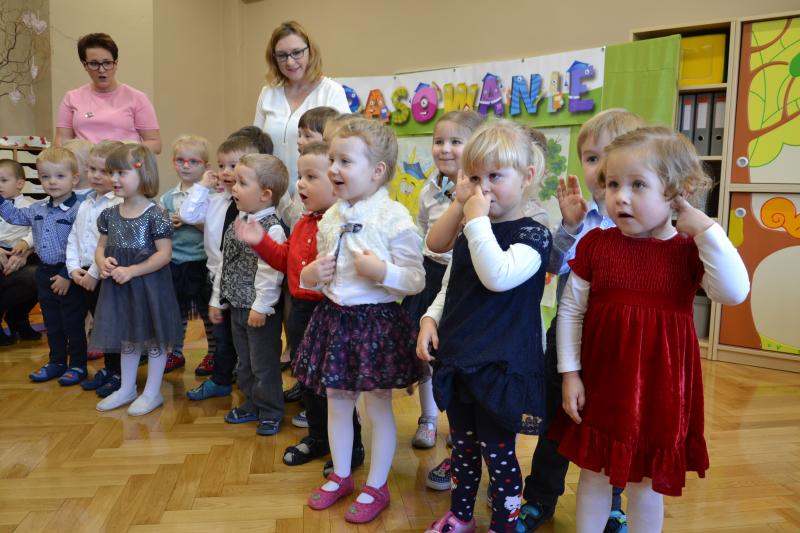 Pasowanie na Przedszkolaka w "Tęczowej Dolinie"