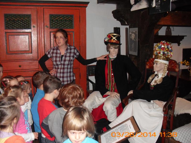 Skrzaty z Przedszkola Miejskiego nr 4 z wizytą w muzeum