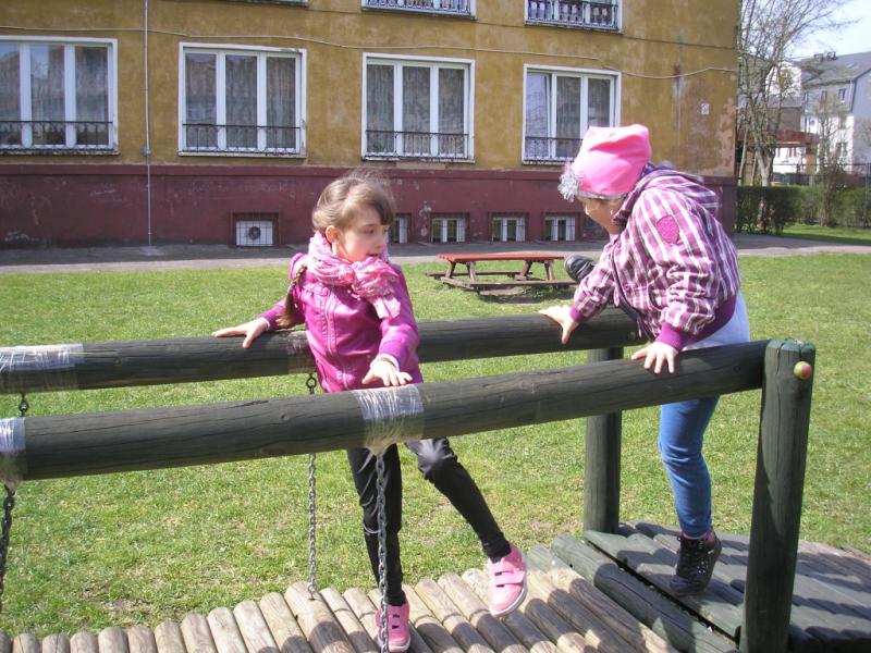 Nasze przedszkolne zabawy i przyjaźnie gr. IV; 23-04-2015