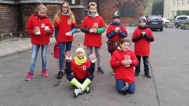 "Zapałka nie ogrzeje" - solidarni z ubogimi SP-6