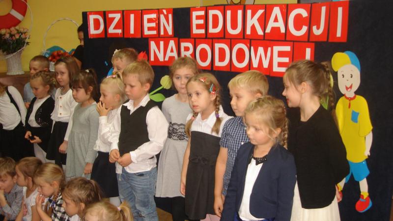 Dzień Edukacji Narodowej w „Tęczowej Dolinie”.