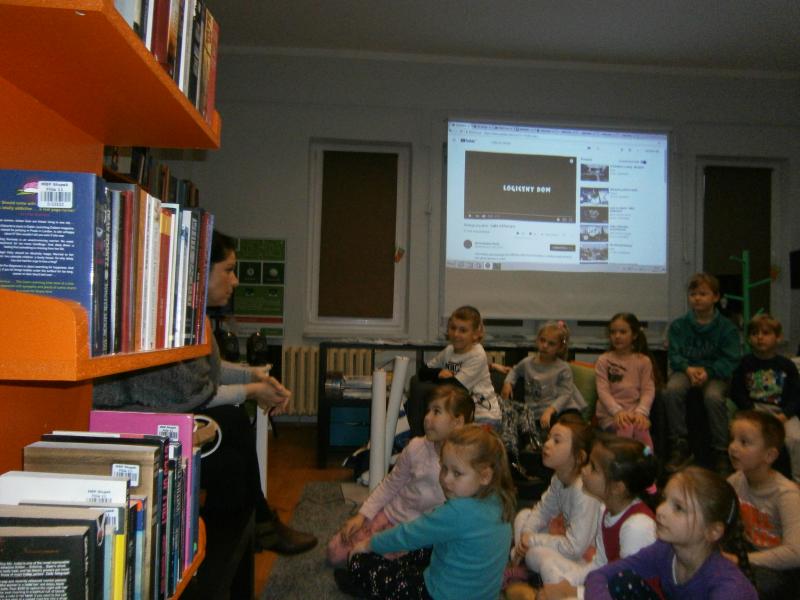 ,,Stokrotki''w bibliotece