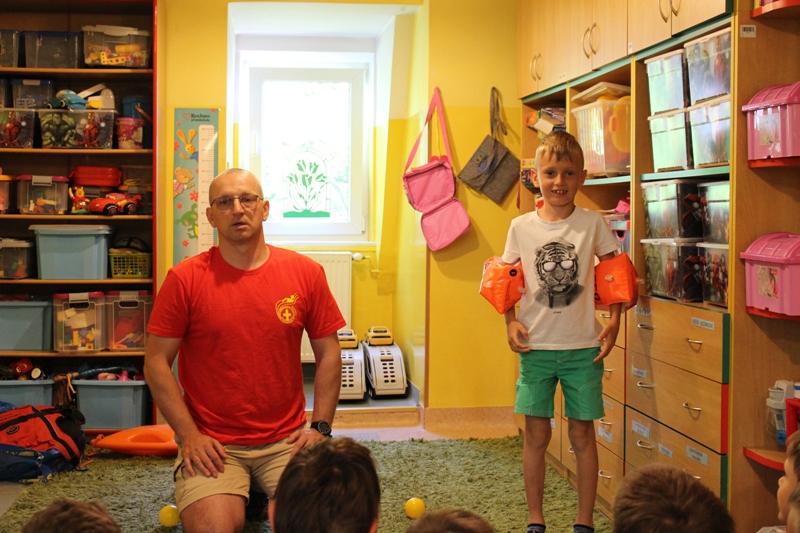 Spotkanie z ratownikiem WOPR - bezpiecznie nad wodą