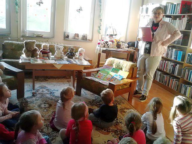 Wizyta w bibliotece gr III