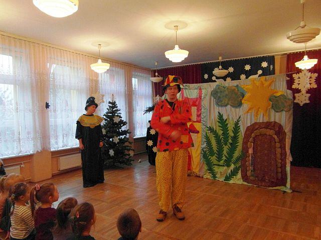 Teatrzyk "Zamieszanie w Krainie Bajek"