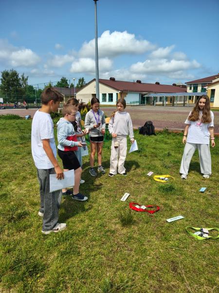 KR&Oacute;LESTWO CZĘŚCI MOWY ZAGROŻONE, CZYLI LEKCJA OTWARTA Z JĘZYKA POLSKIEGO W 4C