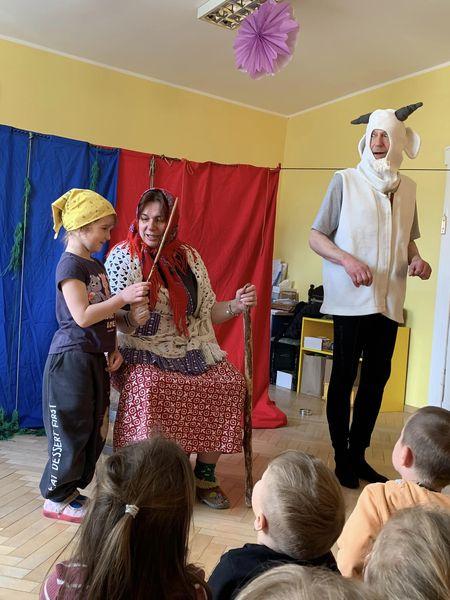 Przedstawienie teatralne "Kozucha kłamczucha"