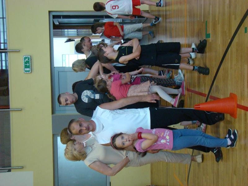 Spotkanie integracyjne - sala sportowa SOSW Gr IV 13.06.2013