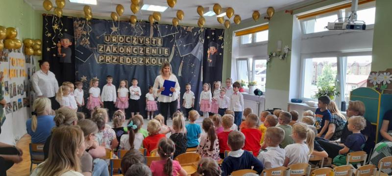 Uroczyste pożegnanie absolwentów przedszkola