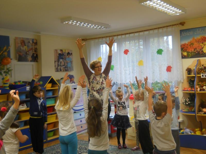 Tańce… z chustkami_14-11-2014