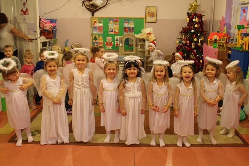 WYSTĘP ŚWIĄTECZNY GRUPA II