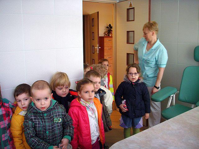 Wizyta przedszkolaków w przychodni zdrowia
