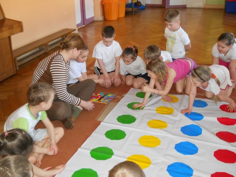 Ćwiczenia gimnastyczne: gr. IV; 22.04.2014
