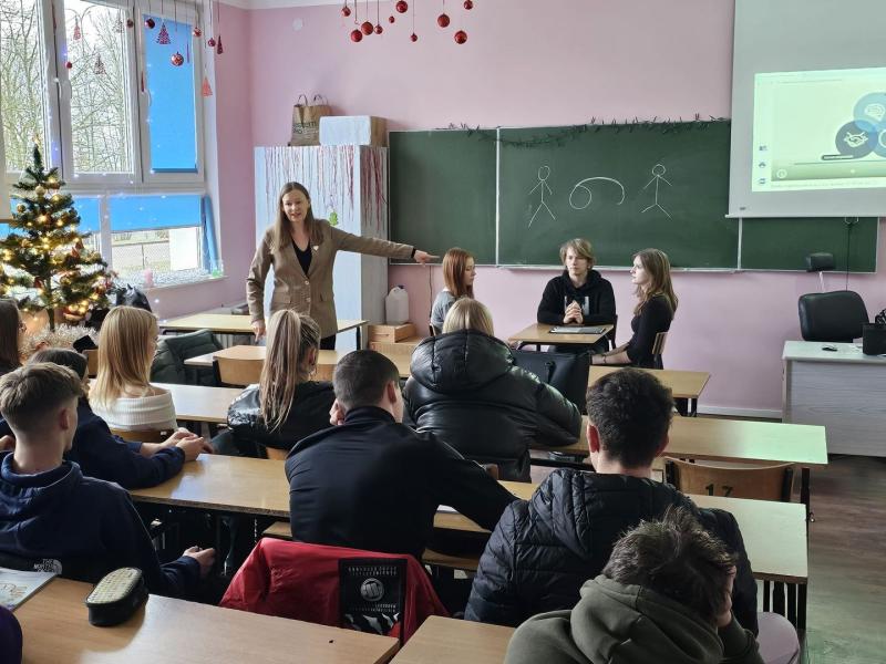 Dorota Kłos w trakcie wykładu