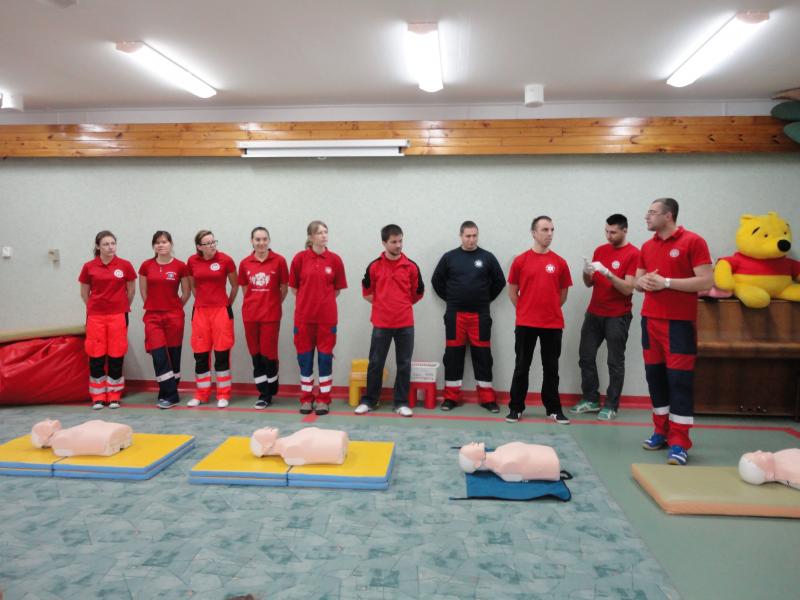 RATOWNICY U KUBUSIA PUCHATKA (19. 04. 12 r.)
