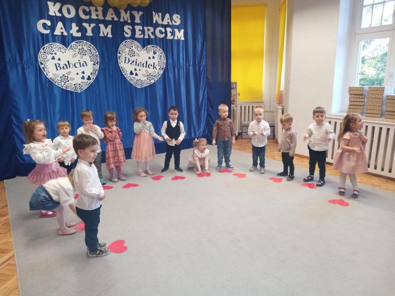 DZIEŃ BABCI I DZIADKA GRUPA I