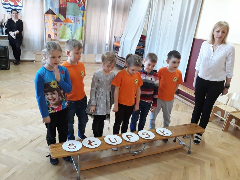 Grupa czwarta uczestniczyła w konkursie wiedzy o zabytkach naszego pięknego miasta SŁUPSKA w zaprzyjaźnionym   przedszkolu integracyjnym nr 8