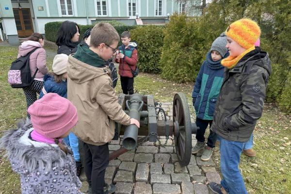 Koło Historii Regionalnej odwiedziło Szkołę Policji