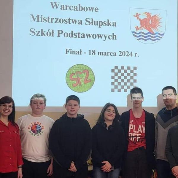 Z przyjemnością informujemy, że uczeń klasy 7b Yegor Samygin został Mistrzem Słupska w Warcabowych Mistrzostwach Słupska Szkół Podstawowych organizowanych przez Szkołę Podstawową nr 2 w Słupsku.  Gratulujemy i życzymy dalszych sukcesów