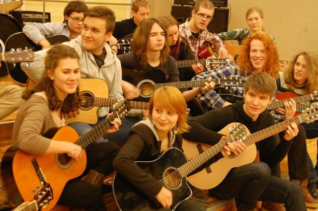 CHARYTATYWNY KONCERT ŚWIĄTECZNY