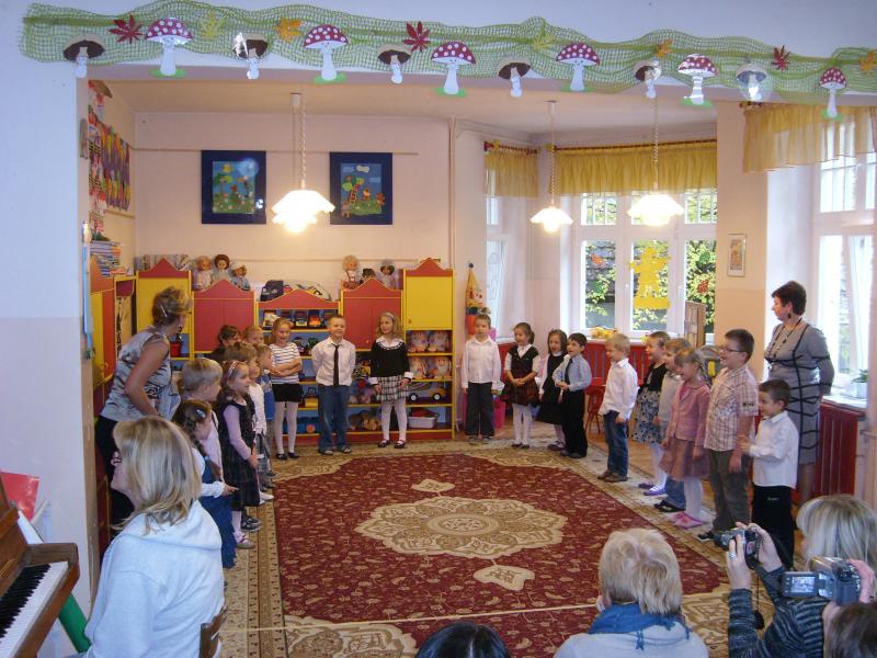 Pasowanie na starszaka przedszkolaka w grupie V.