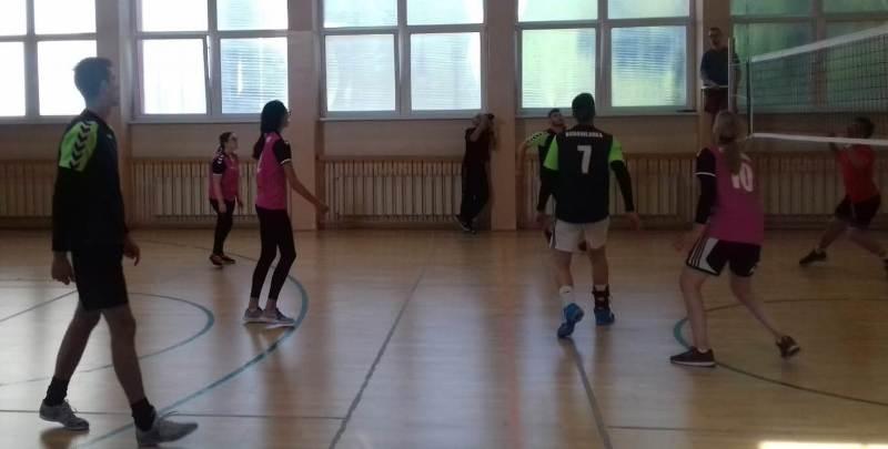 Liceliada na sportowo