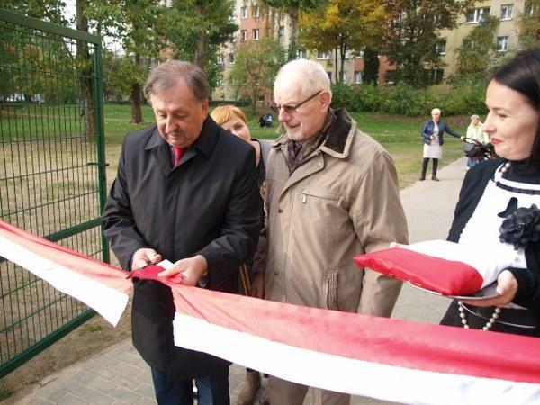 Otwarcie boiska wielofunkcyjnego przy szkole Podstawowej nr 3