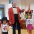 Spotkanie przedszkolak&oacute;w z "Czarodziejem"  17.09.13 (galeria: 23)