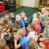 Bajka o rybaku i złotej rybce - wizyta w bibliotece: gr. III; 20.05.2014 (galeria: 7)